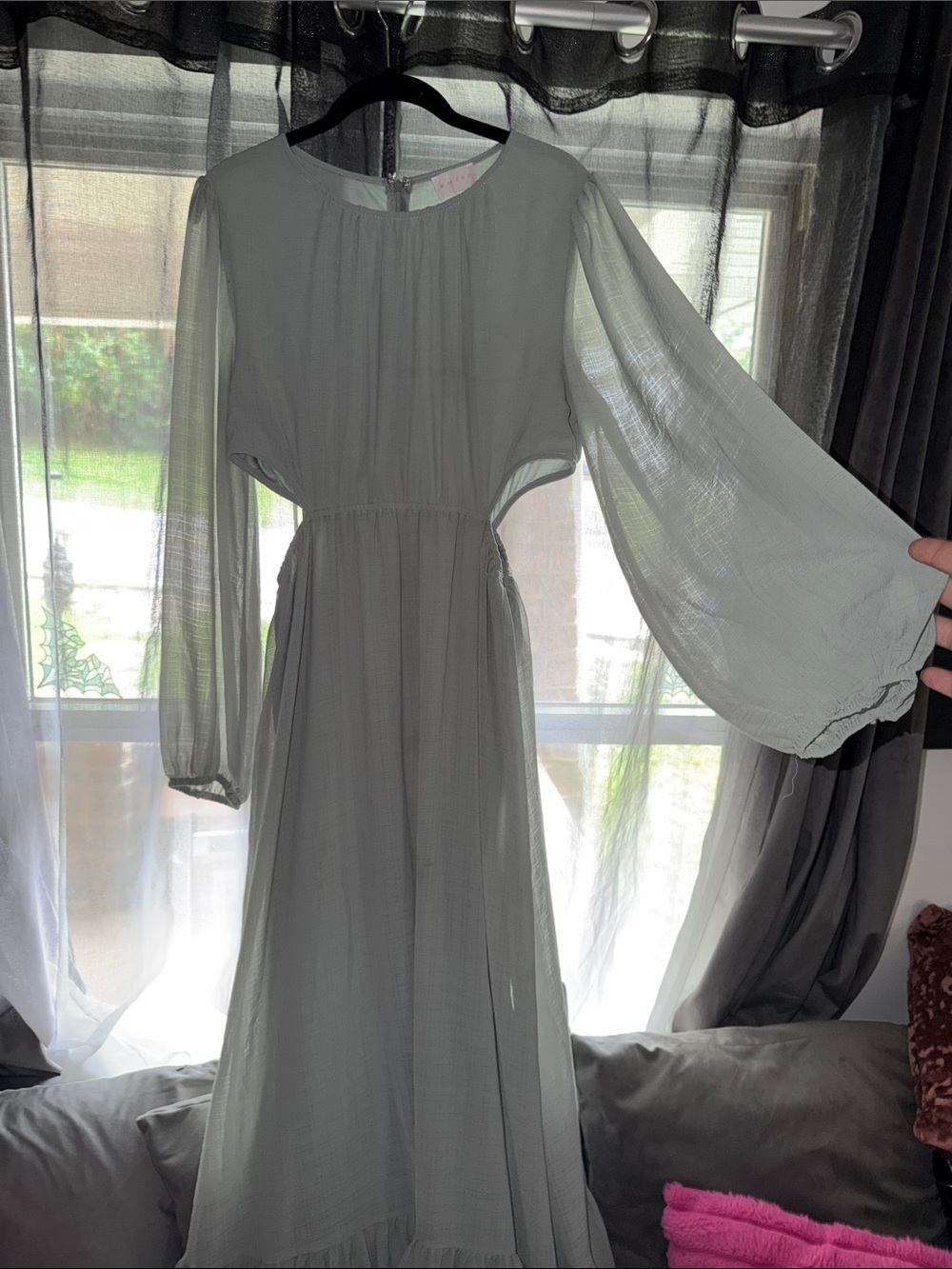 Flowing Sage Green Cutout Maxi Dress L by entro